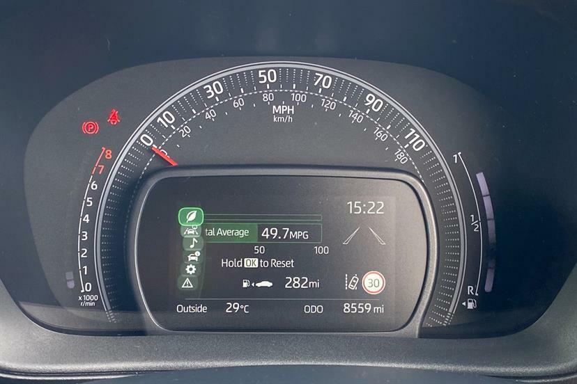 Toyota Aygo X 1.0 Vvt-i Pure #9
