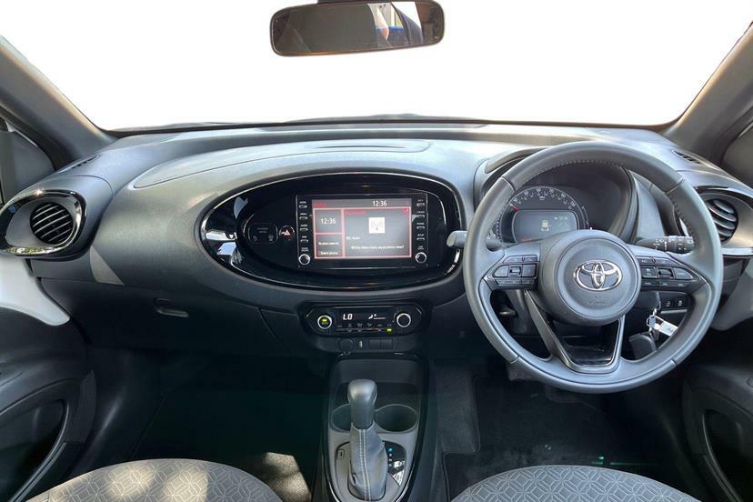 Toyota Aygo X 1.0 Vvt-i Edge Parking Black #5