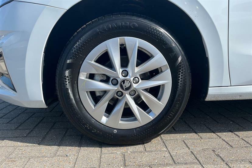 Skoda Fabia 1.0 Tsi 116 Se Edition Dsg Grey #10