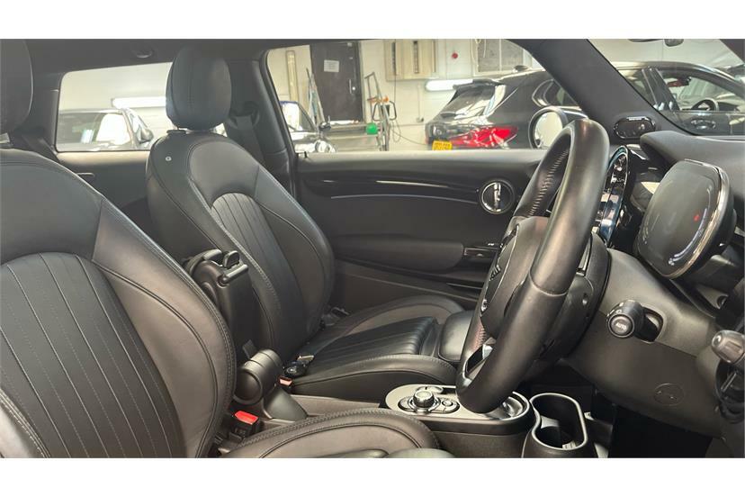 Mini Hatch 1.5 One Classic Grey #9