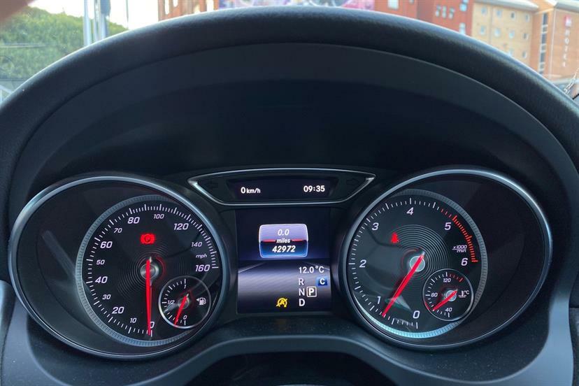 Mercedes-Benz GLA Class 200D 4Matic Amg Line Premium Grey #6