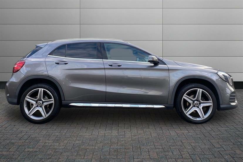 Mercedes-Benz GLA Class 200D 4Matic Amg Line Premium Grey #3