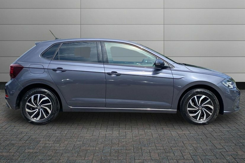 Volkswagen Polo 1.0 Tsi Life Hatchback 95 Ps MT73LPU Grey #4