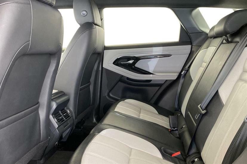 Land Rover Range Rover Evoque 2.0 D150 R-dynamic S Black #4