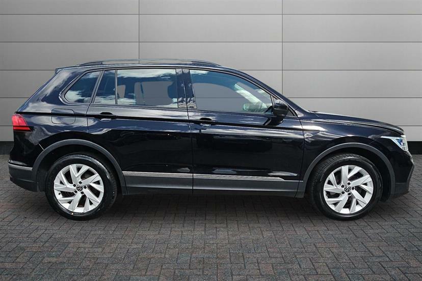 Volkswagen Tiguan R-line Tech Black #4