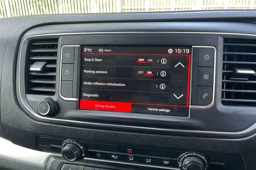 Citroen SpaceTourer Feel Blue Hdi Ss  #25