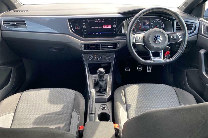 Volkswagen Polo Match White #7