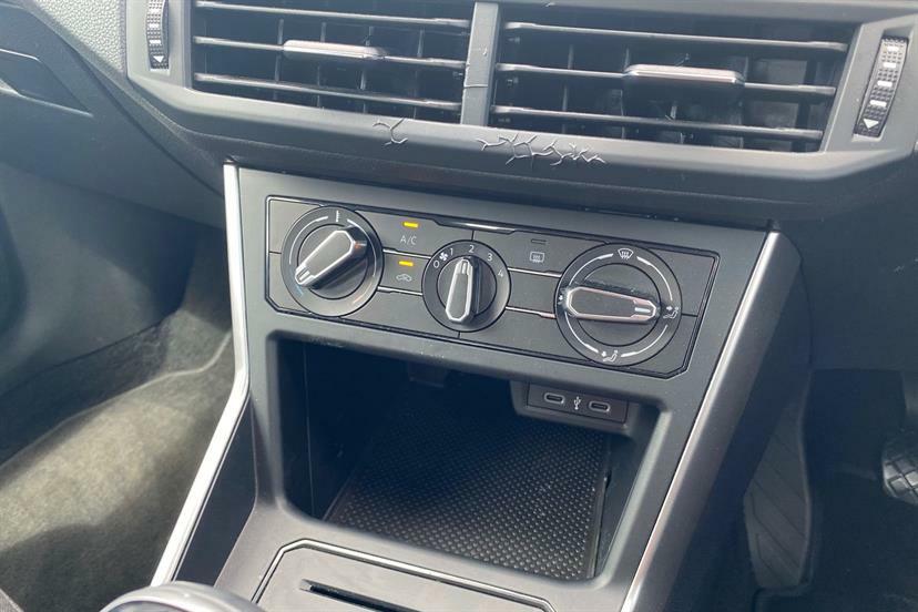 Volkswagen Polo Life Grey #9