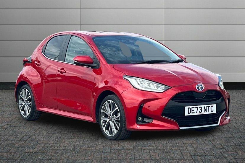 Toyota Yaris 1.5 Vvt-h Excel Hatchback Hybrid E-cvt DE73NTC Red