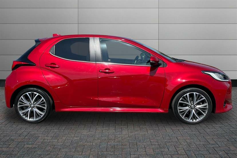 Toyota Yaris 1.5 Hybrid Excel Cvt Red #4