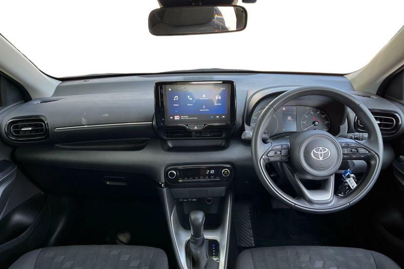 Toyota Yaris 1.5 Hybrid Icon Cvt #6