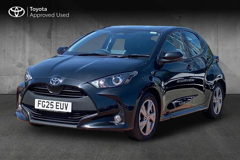 Toyota Yaris 1.5 Vvt-h Icon Hatchback Hybrid E-cvt FG25EUV Black #3