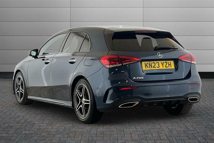 Mercedes-Benz A Class 1.3 A200 Amg Line Night Edition ... White #2