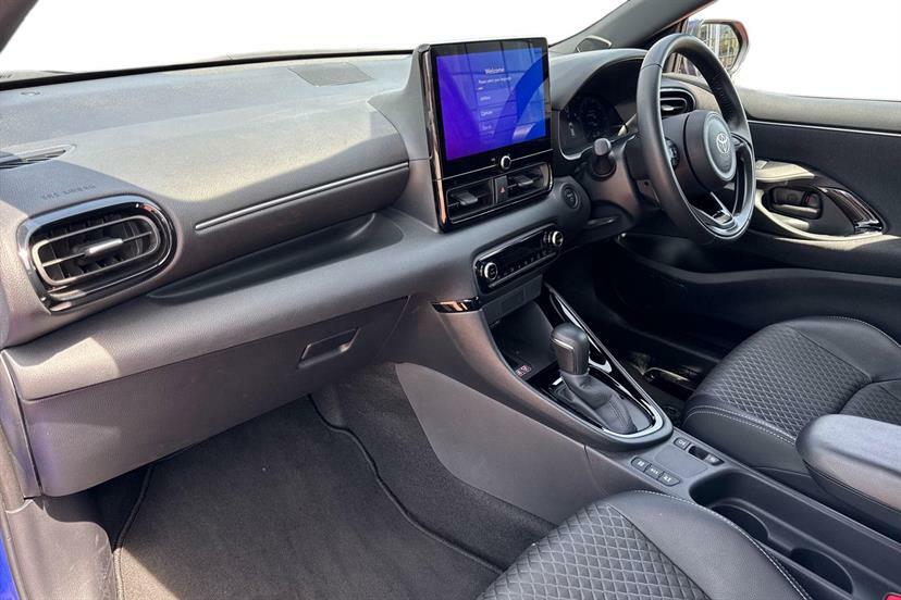 Toyota Yaris 1.5 Hybrid Excel Cvt Blue #6