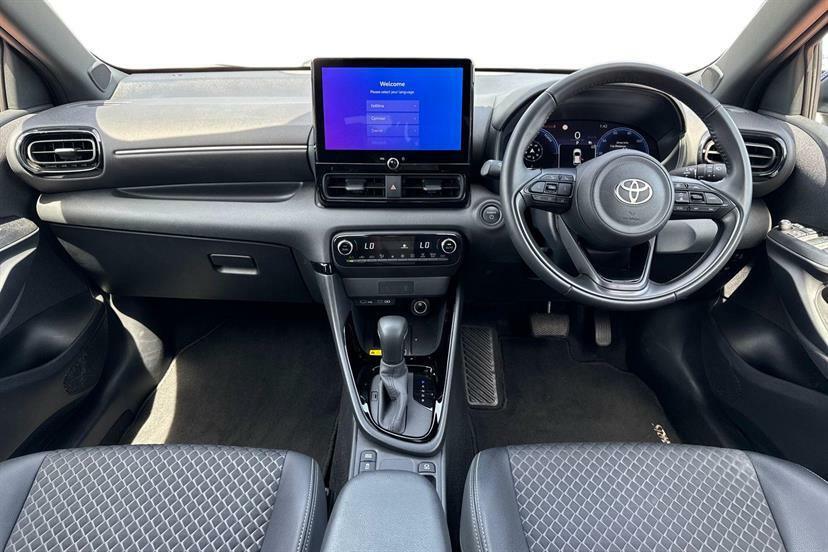 Toyota Yaris 1.5 Hybrid Excel Cvt Blue #4