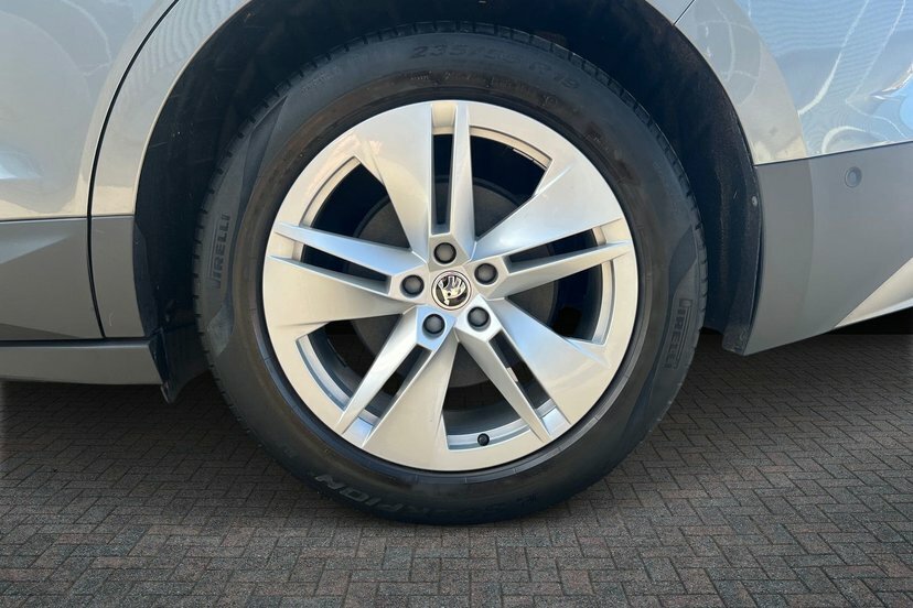 Skoda ENYAQ Iv 62Kwh 60 Suv Dc120kw 179 P Grey #5