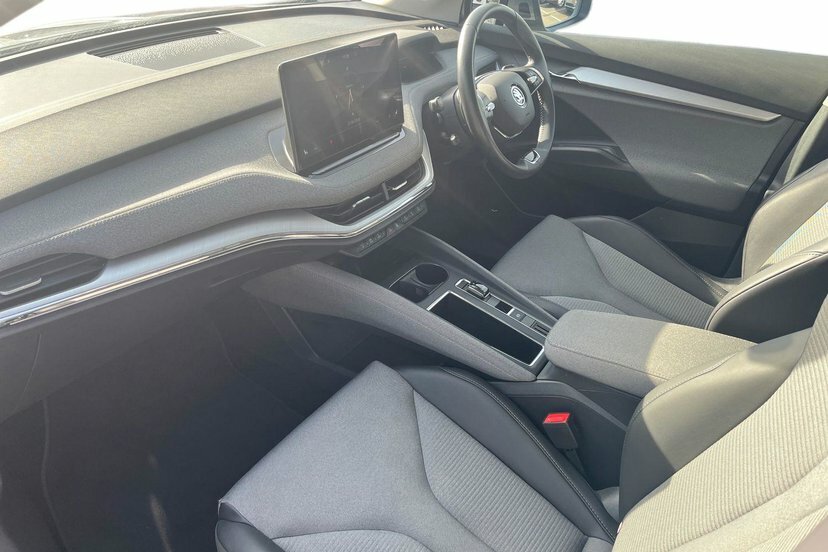 Skoda ENYAQ Iv 62Kwh 60 Suv Dc120kw 179 P Grey #2