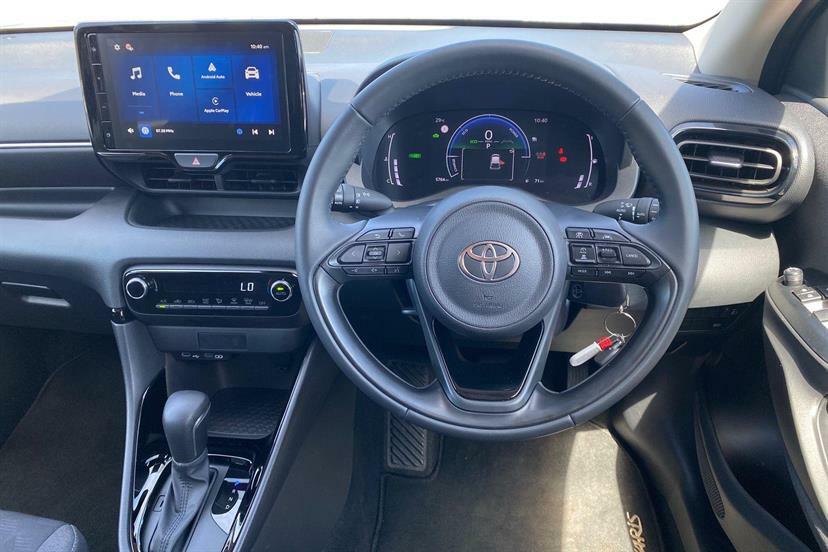 Toyota Yaris Icon Blue #6