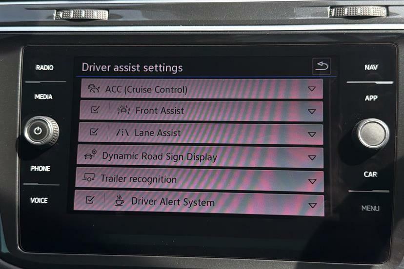 Volkswagen Tiguan Elegance White #28