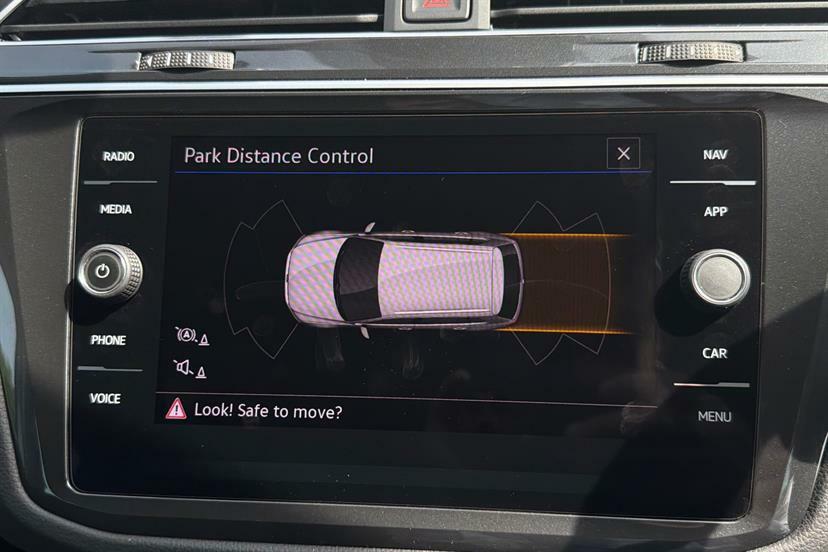 Volkswagen Tiguan Elegance White #29