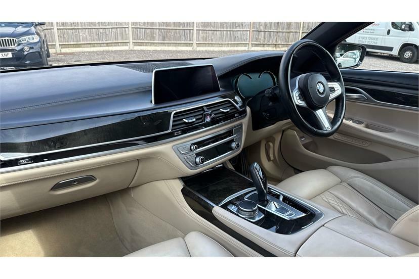 BMW 7 Series 740D Xdrive M Sport Black #6