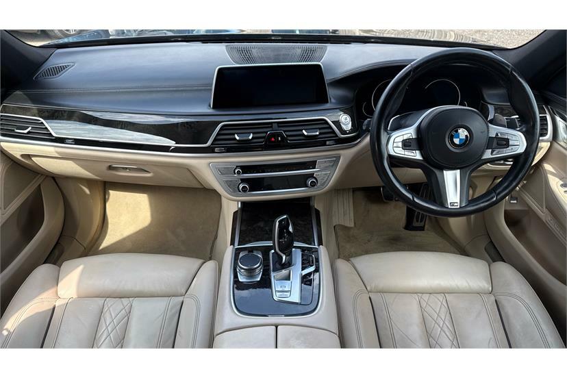 BMW 7 Series 740D Xdrive M Sport Black #4