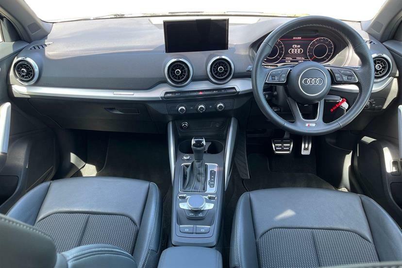 Audi Q2 35 Tfsi Sport S Tronic Red #8