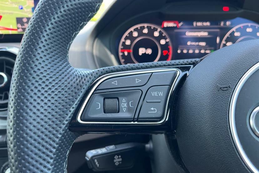 Audi Q2 35 Tfsi Sport S Tronic Red #14
