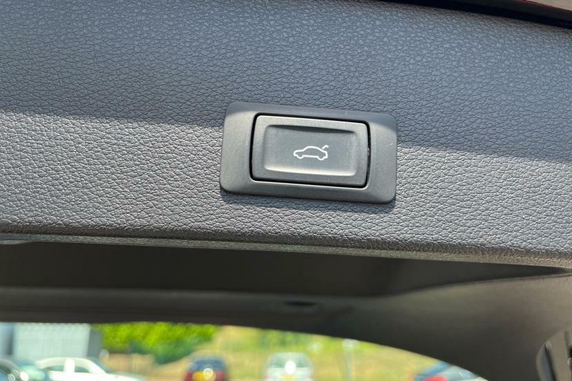 Audi Q2 35 Tfsi Sport S Tronic Red #12