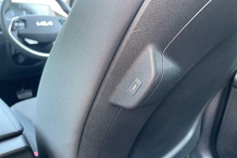 Kia Niro 1.6 Gdi Hybrid 3 Dct White #26