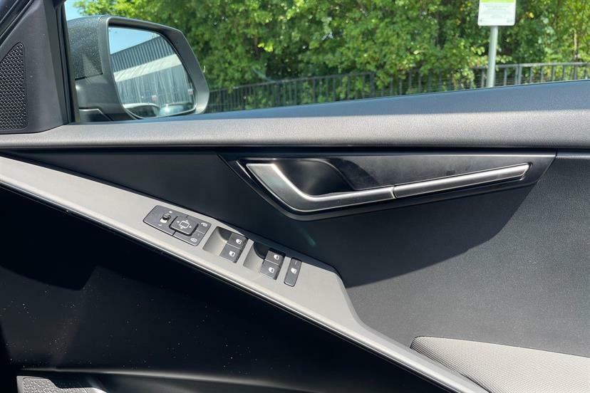 Kia Niro 1.6 Gdi Hybrid 3 Dct White #11