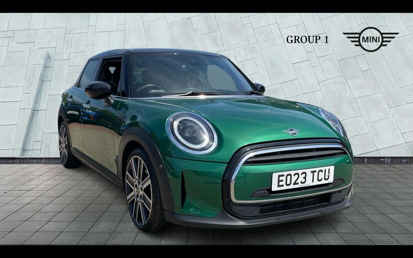 Mini Hatch 5-Door Hatch Cooper Exclusive EO23TCU Green