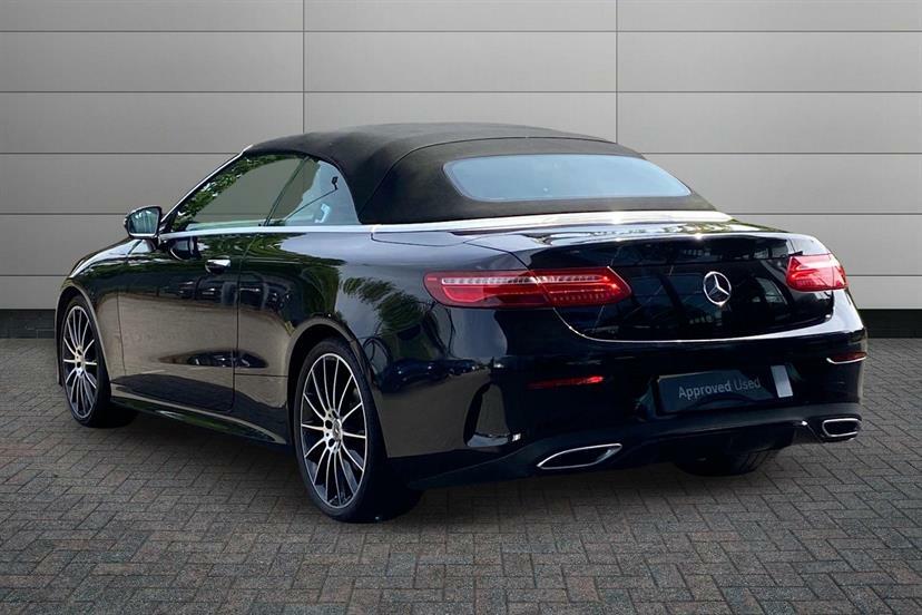 Mercedes-Benz E Class E220d Amg Line Premium Plus 9G-tronic Black #2