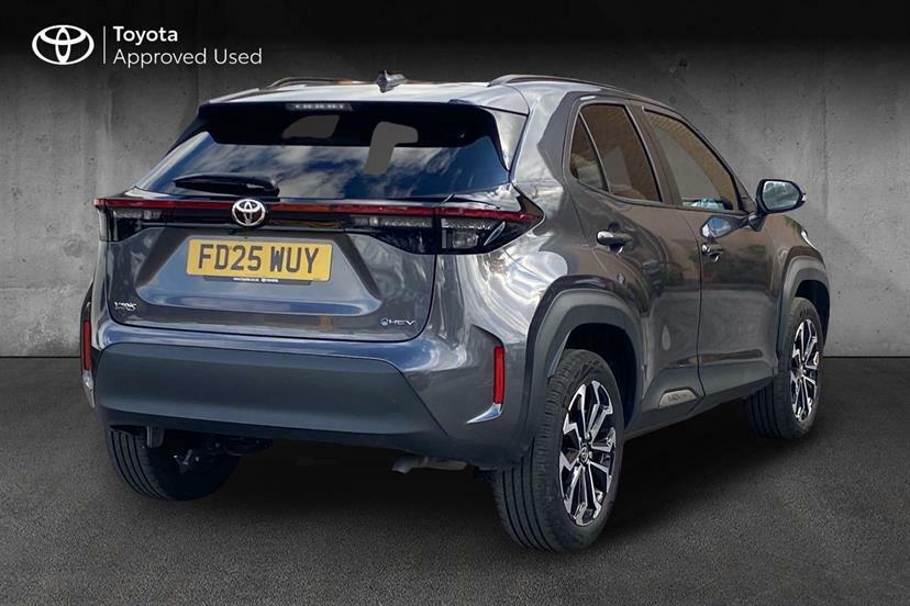 Toyota Yaris Cross 1.5 Hybrid Design Cvt Grey #2
