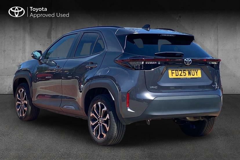 Toyota Yaris Cross 1.5 Hybrid Design Cvt Grey #4