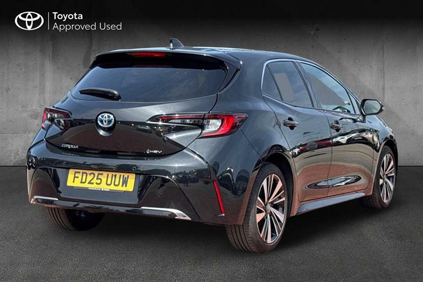 Toyota Corolla 1.8 Hybrid Design Cvt Black #2