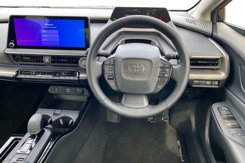 Toyota Prius 2.0 Phev Design Cvt Black #6