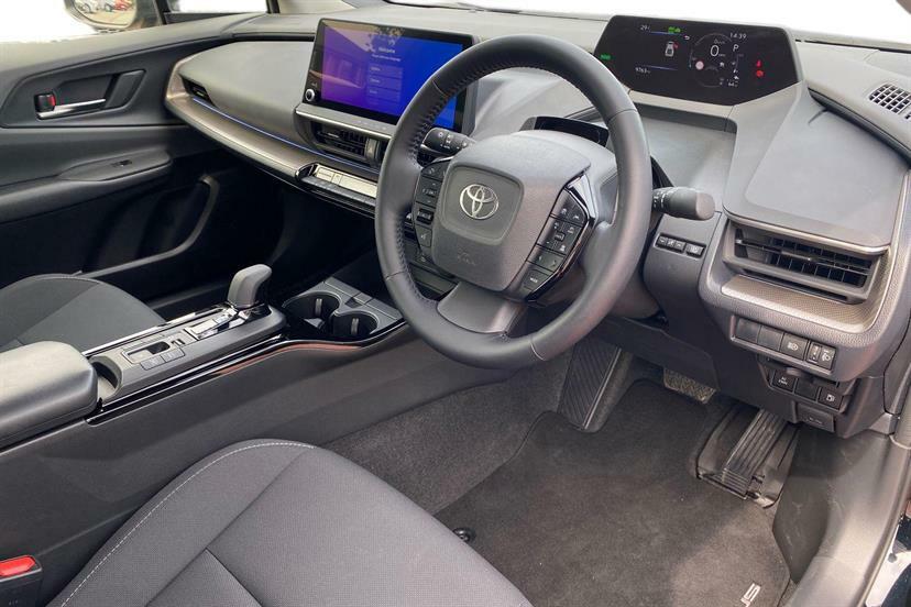 Toyota Prius 2.0 Phev Design Cvt Silver #11