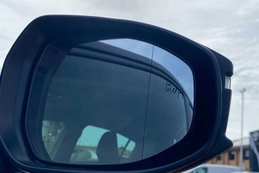 Toyota Prius 2.0 Phev Design Cvt Black #19