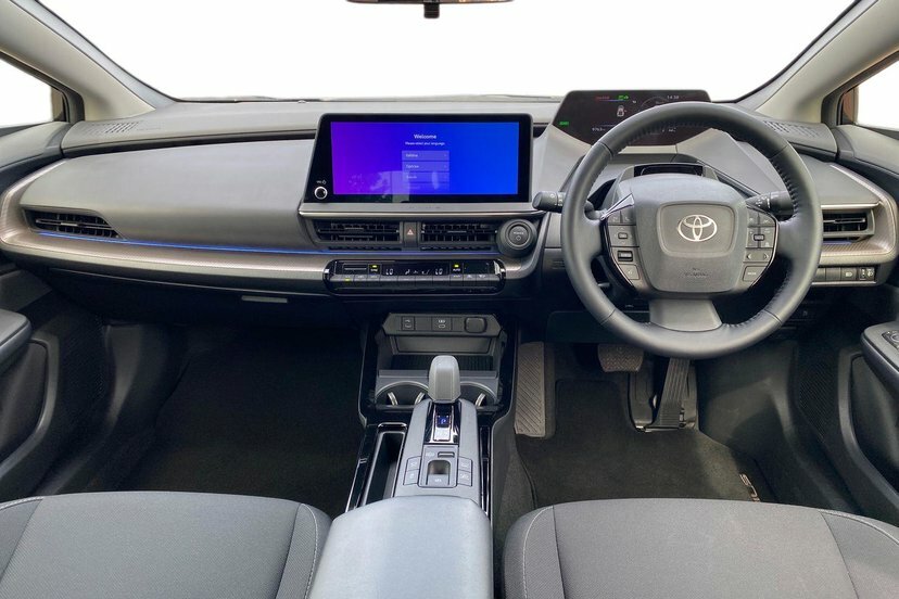 Toyota Prius 2.0 13.6Kwh Design Hatchback Plug-in Hy Black #5