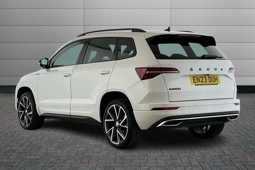 Skoda Karoq 1.5 Tsi Sportline Dsg White #3
