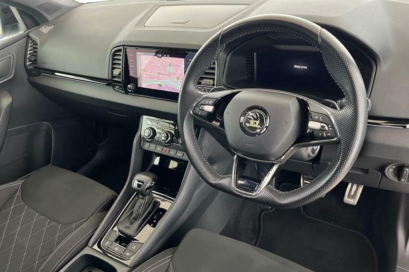 Skoda Karoq 1.5 Tsi Sportline Dsg White #6