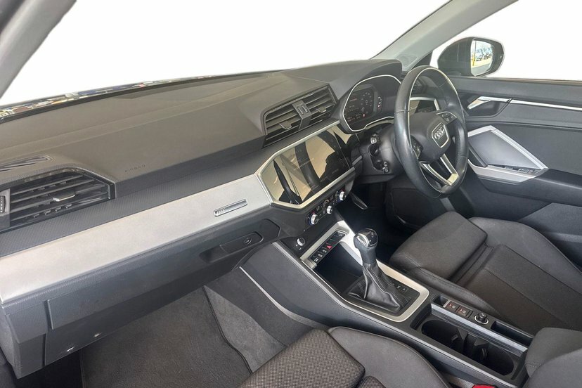Audi Q3 1.5 Tfsi Cod 35 Sport Suv S Tronic 150 MV72ZKR Grey #2