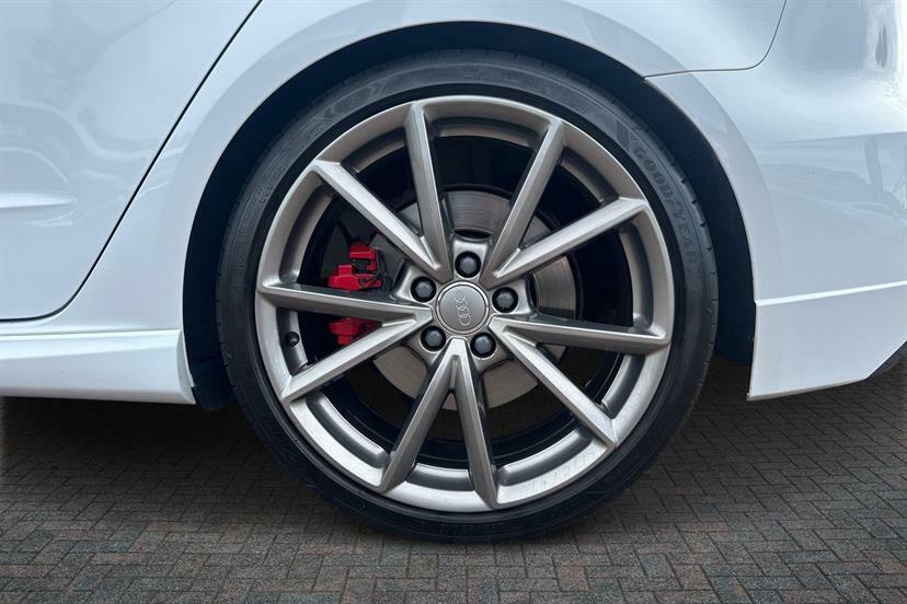 Audi A3 S3 Tfsi Quattro Black Edition S Tronic Tech White #4