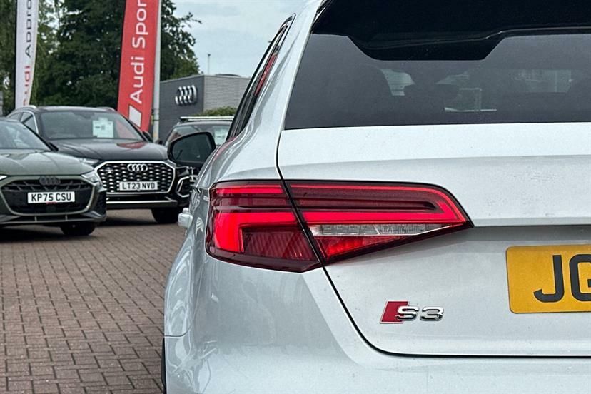 Audi A3 35 Tfsi Sport S Tronic  #12