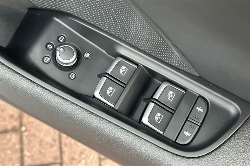 Audi A3 35 Tfsi Sport S Tronic  #36
