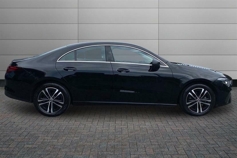 Mercedes-Benz CLA Class 180 Sport Edition Tip Black #3