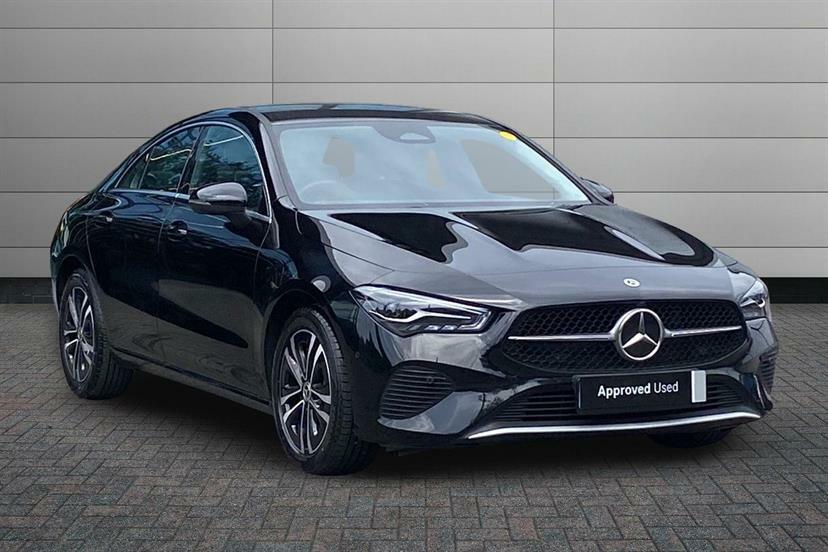 Mercedes-Benz CLA Class 180 Sport Edition Tip Black