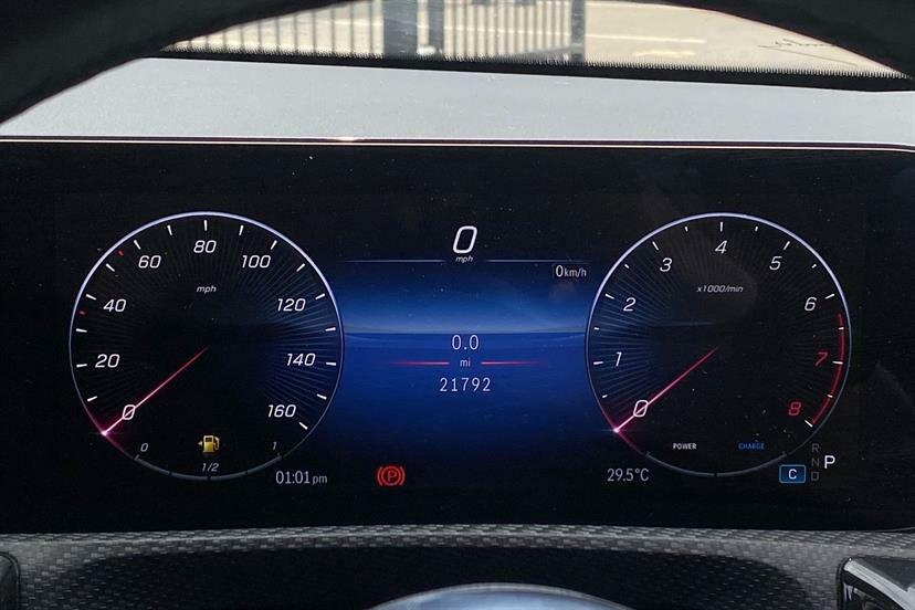 Mercedes-Benz CLA Class 180 Sport Edition Tip Black #6