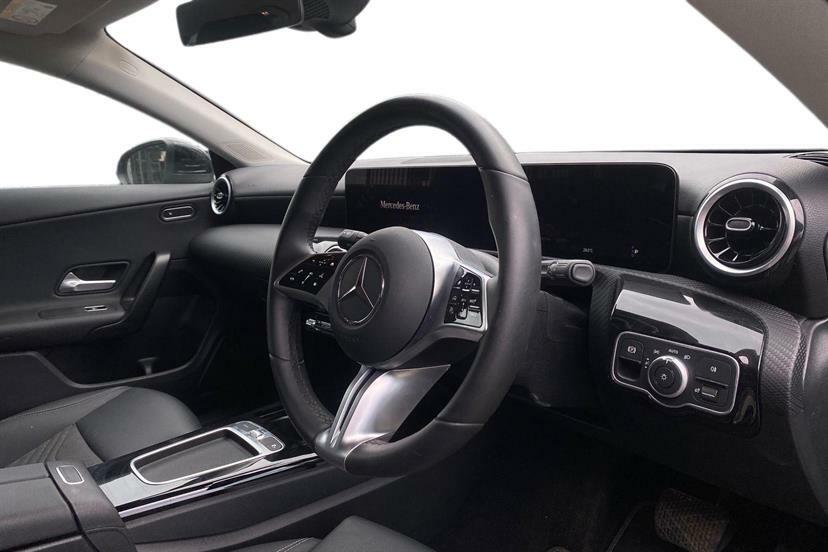 Mercedes-Benz CLA Class 180 Sport Edition Tip Black #5